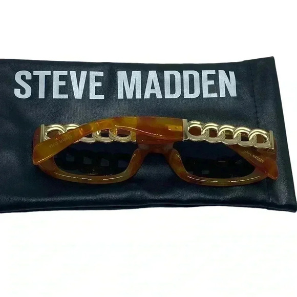 Steve Madden Felicia tortoise shell rectangular frame gold link case - Picture 2 of 4